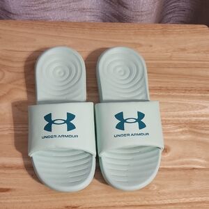 Under Armour Women's Slides Green